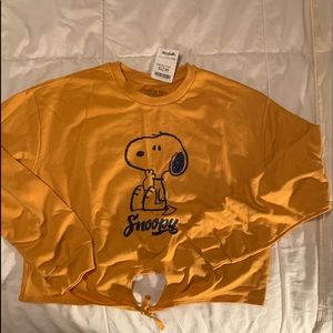Snoopy crop shirt